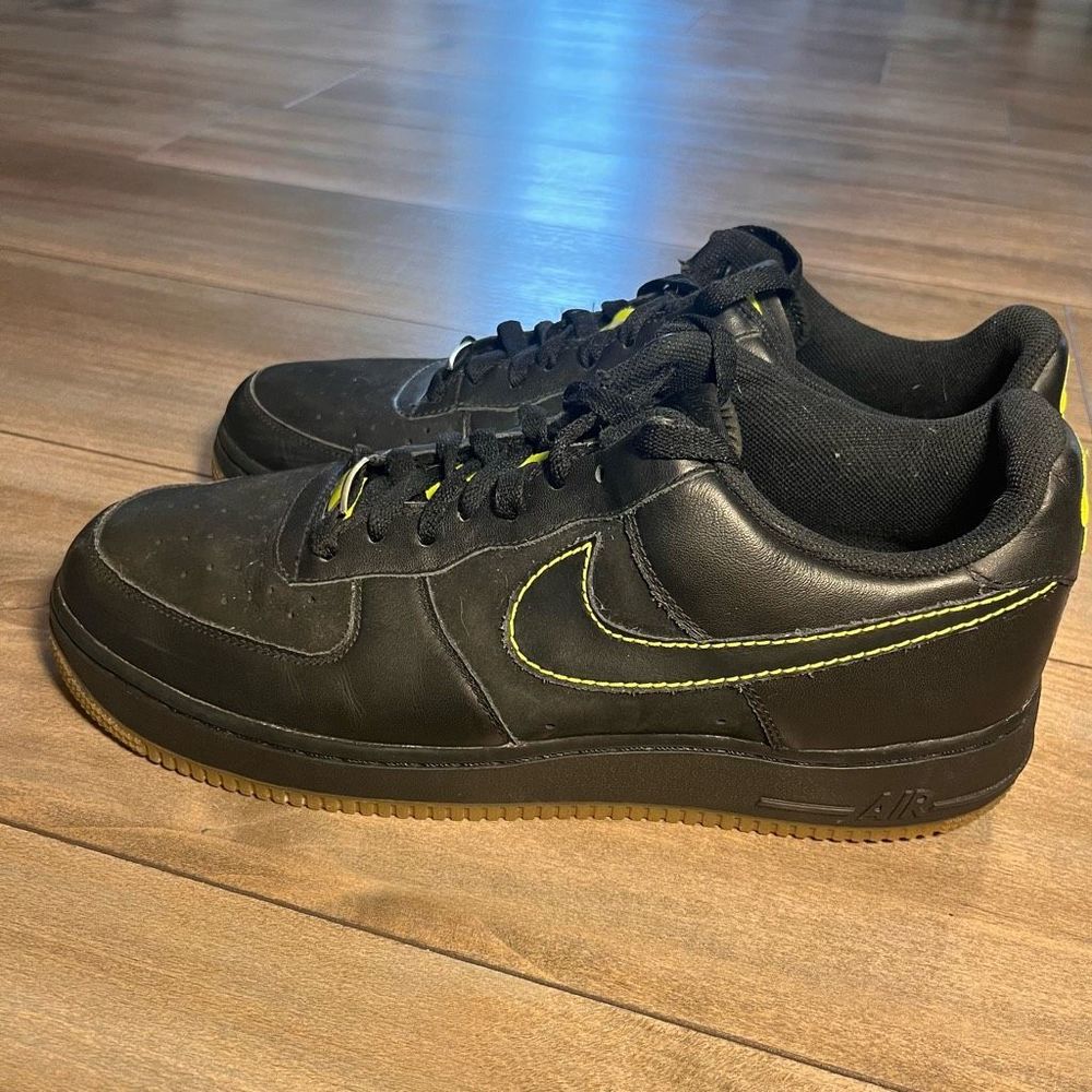 Nike Air Force 1 Black Athletic Sneaker Men 12 - Picture 4 of 7